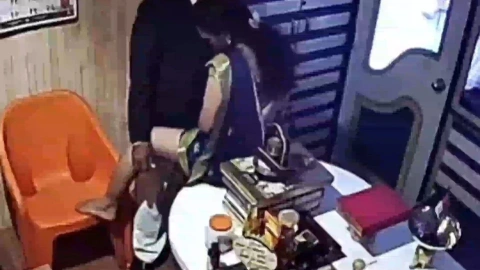 Astrologer Ashok Kharaat Viral Video Series