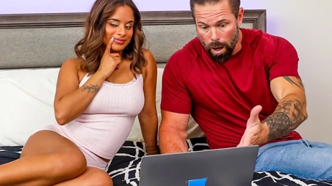 Isabella Jules: Laptop Seduction - So Sexy